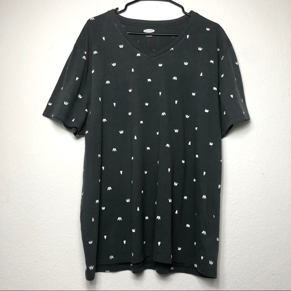 Polar Bear Pattern Short Sleeve V-Neck Tee